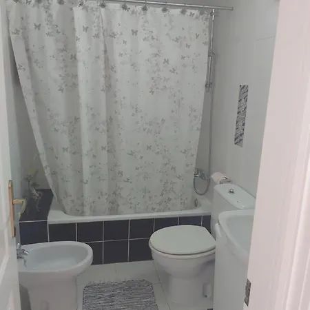 En Apolo 7 A 100mts De La Playa Apartamento *